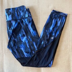 Lululemon Blue and Black leggings